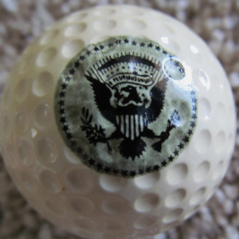 1 OFFICIAL JIMMY CARTER PRESIDENTIAL GOLF BALL IN AN INDIVIDUAL BALL BOX